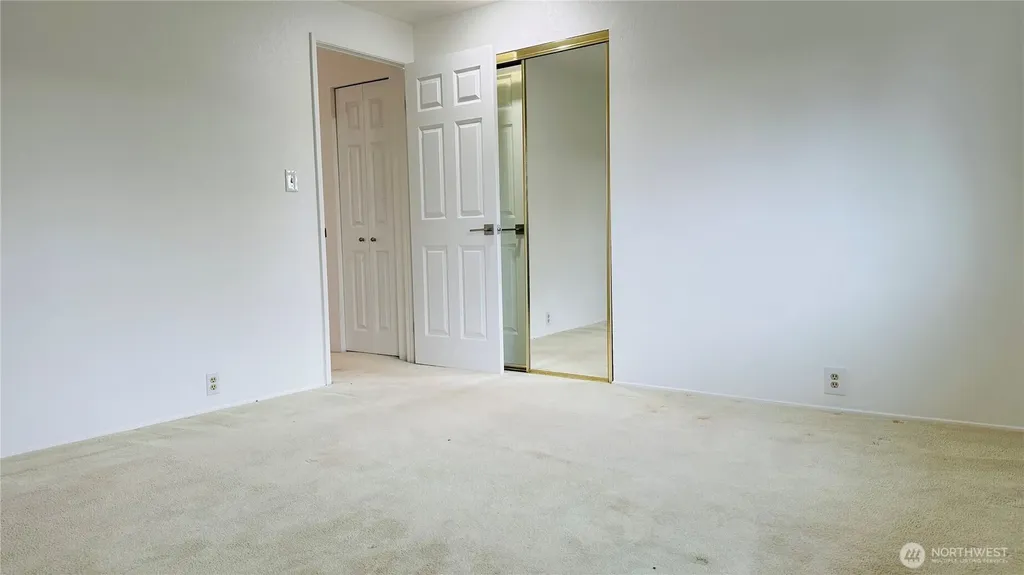 12920 SE 68th Street Bellevue WA 98006