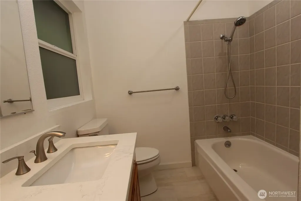 12920 SE 68th Street Bellevue WA 98006