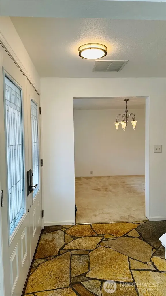 12920 SE 68th Street Bellevue WA 98006