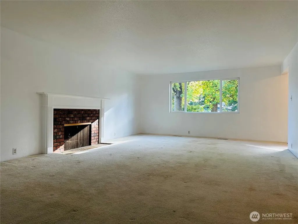 12920 SE 68th Street Bellevue WA 98006