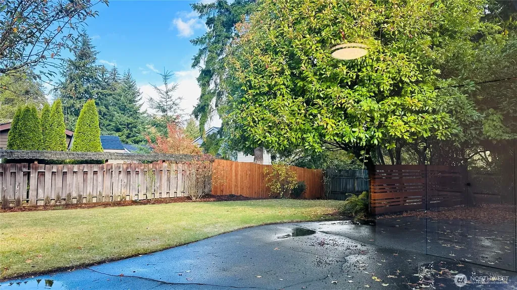 12920 SE 68th Street Bellevue WA 98006