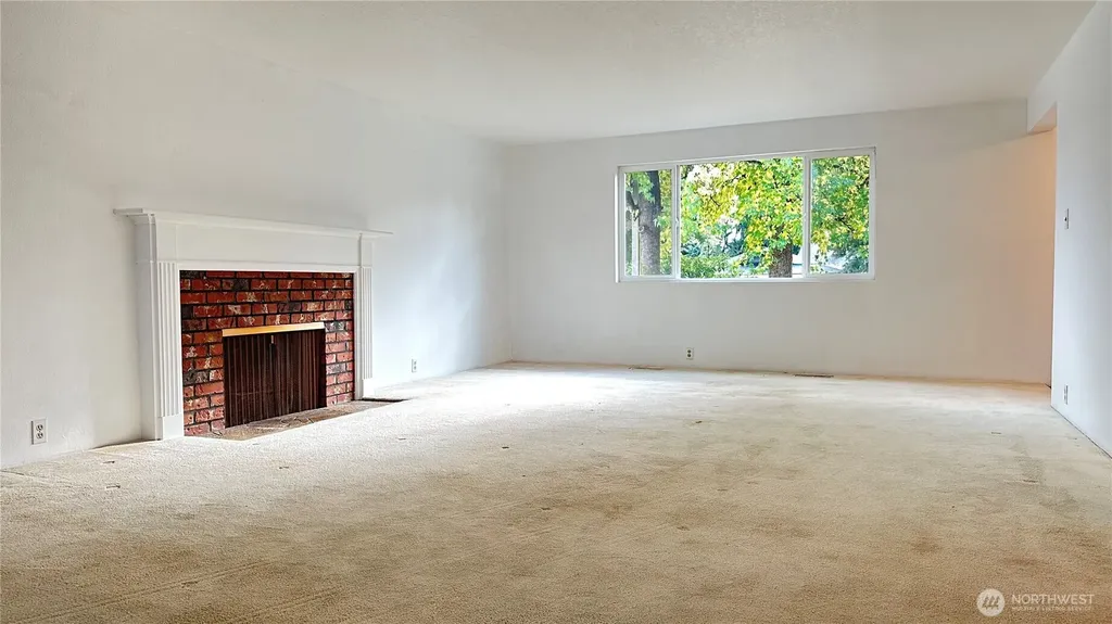 12920 SE 68th Street Bellevue WA 98006