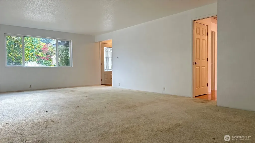 12920 SE 68th Street Bellevue WA 98006