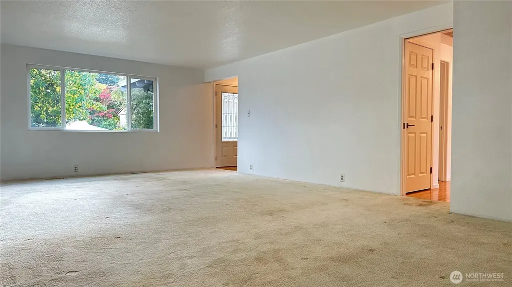 12920 SE 68th Street Bellevue WA 98006