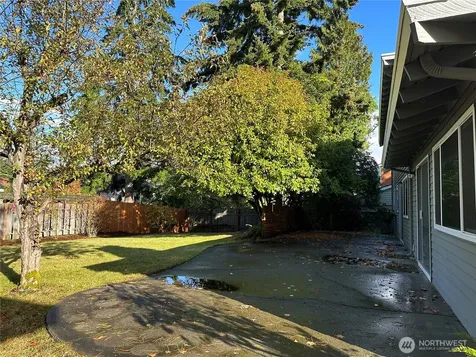 12920 SE 68th Street Bellevue WA 98006
