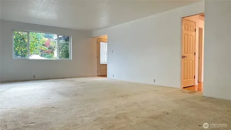 12920 SE 68th Street Bellevue WA 98006