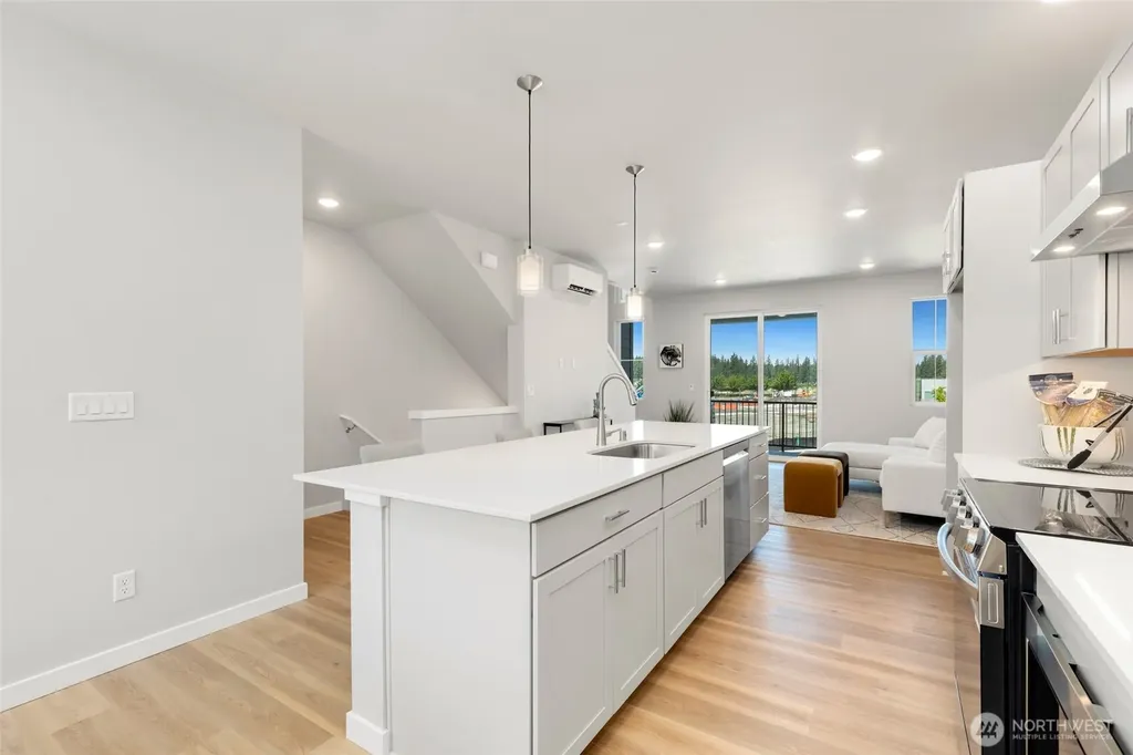 23321 Franklin Circle Black Diamond WA 98010