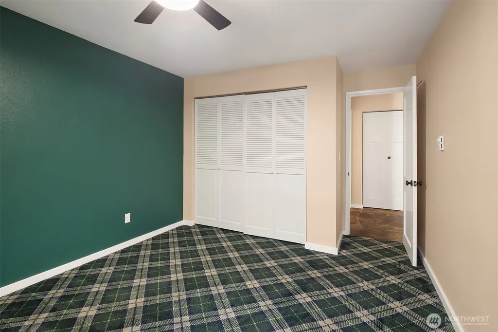 2510 W Bertona Seattle WA 98199