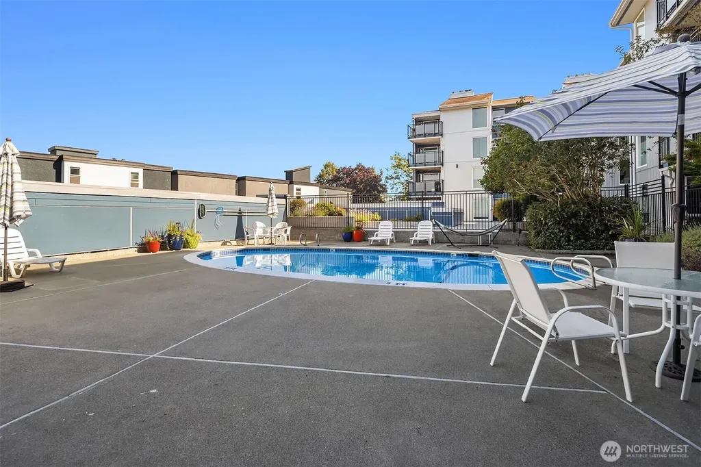 2510 W Bertona Seattle WA 98199