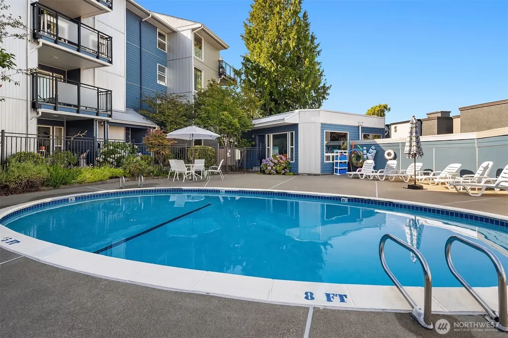 2510 W Bertona Seattle WA 98199