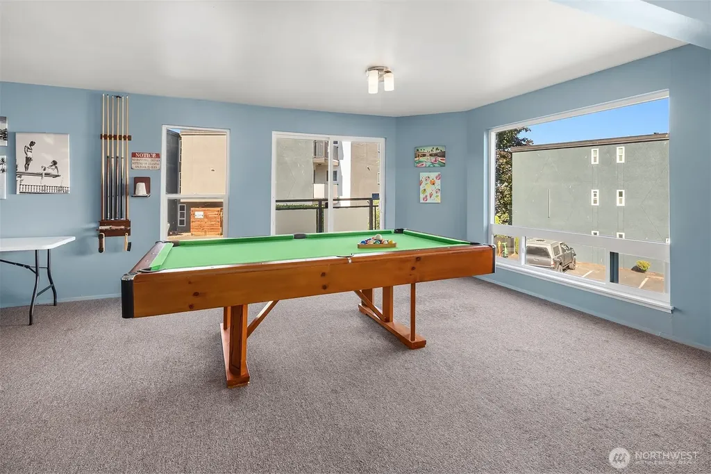 2510 W Bertona Seattle WA 98199