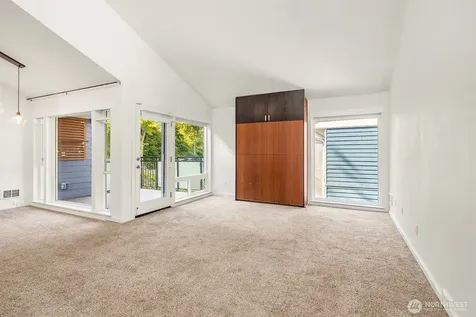 2510 W Bertona Seattle WA 98199