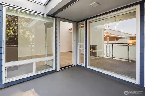 2510 W Bertona Seattle WA 98199