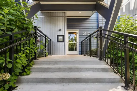 2510 W Bertona Seattle WA 98199