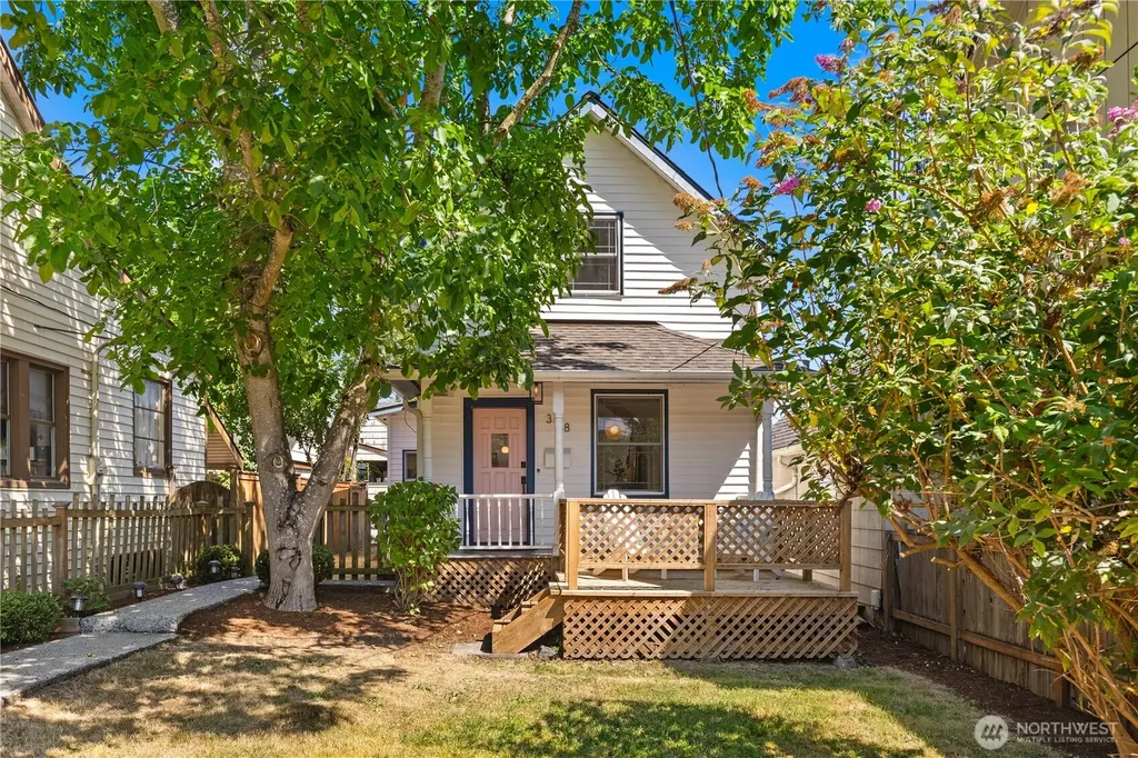 318 N 71st Street Seattle WA 98103