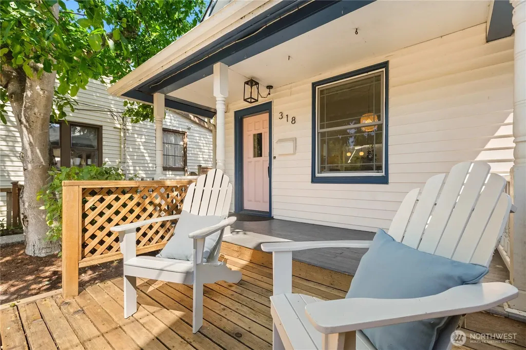 318 N 71st Street Seattle WA 98103