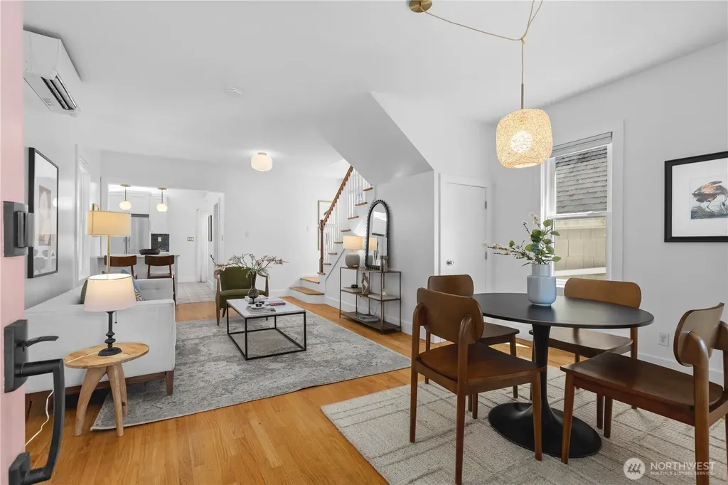 318 N 71st Street Seattle WA 98103