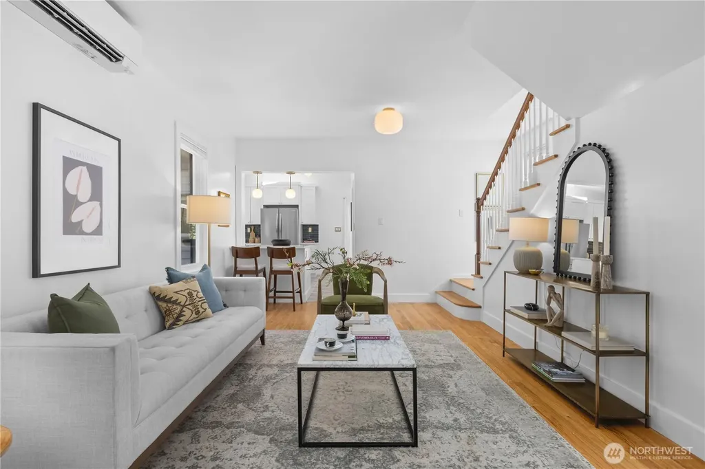 318 N 71st Street Seattle WA 98103