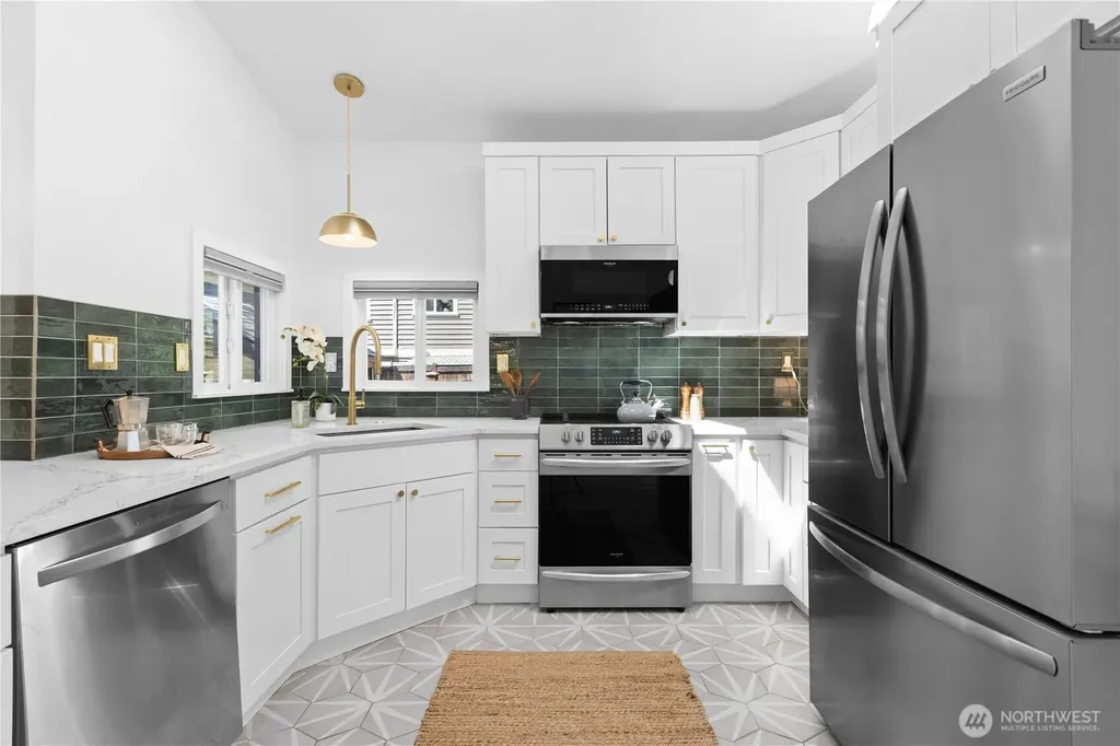 318 N 71st Street Seattle WA 98103