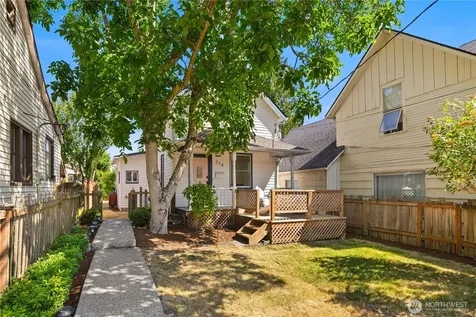 318 N 71st Street Seattle WA 98103
