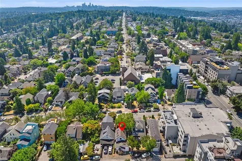 318 N 71st Street Seattle WA 98103