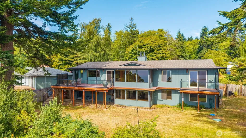 2186 Inverness Way Coupeville WA 98239