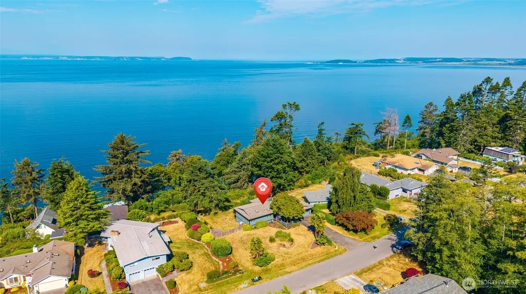 2186 Inverness Way Coupeville WA 98239