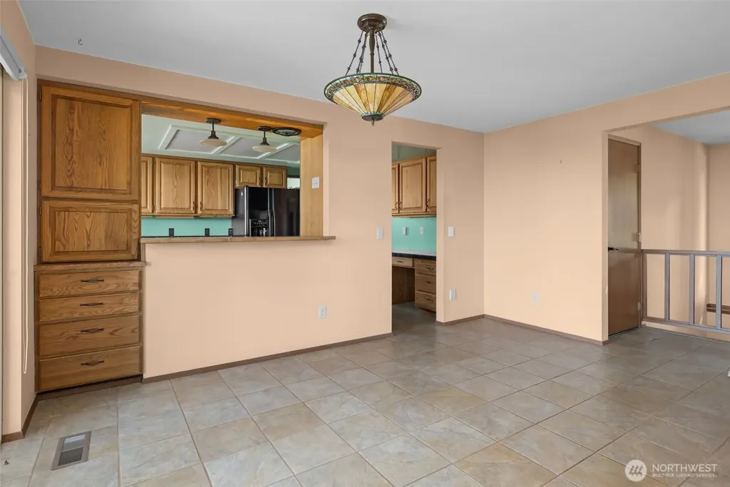 2186 Inverness Way Coupeville WA 98239