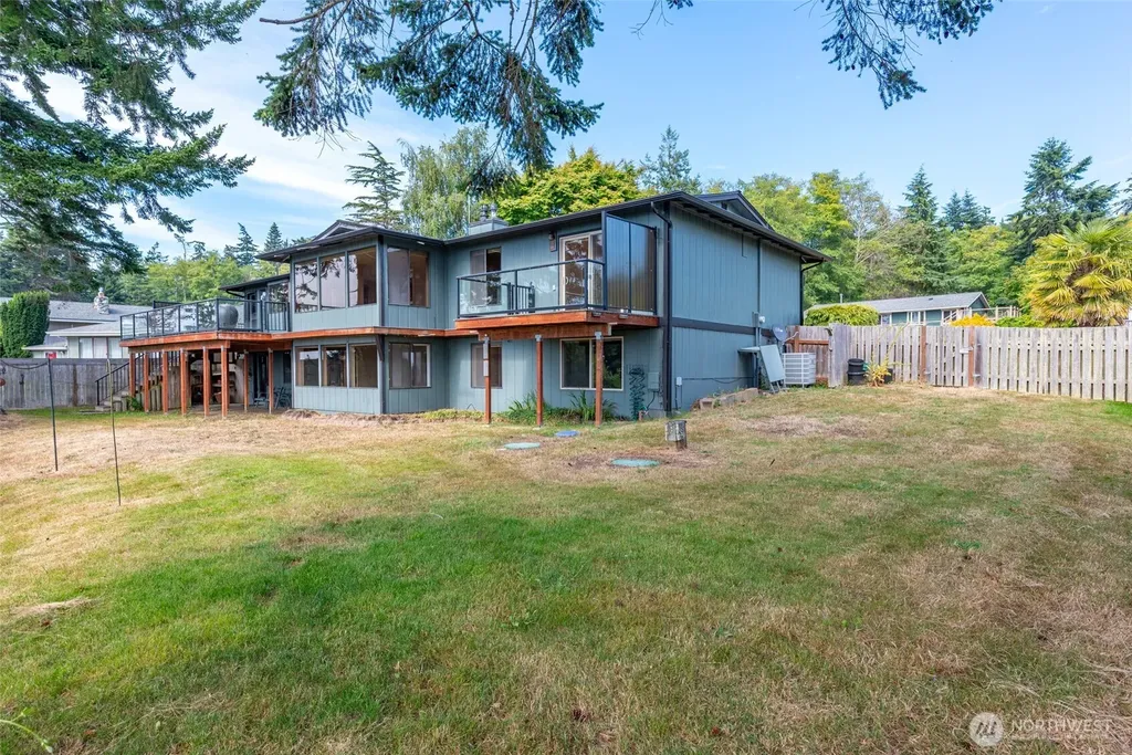 2186 Inverness Way Coupeville WA 98239
