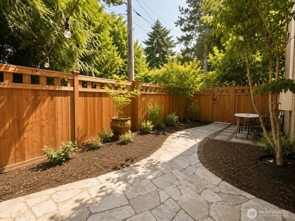 2111 E John Street Seattle WA 98112