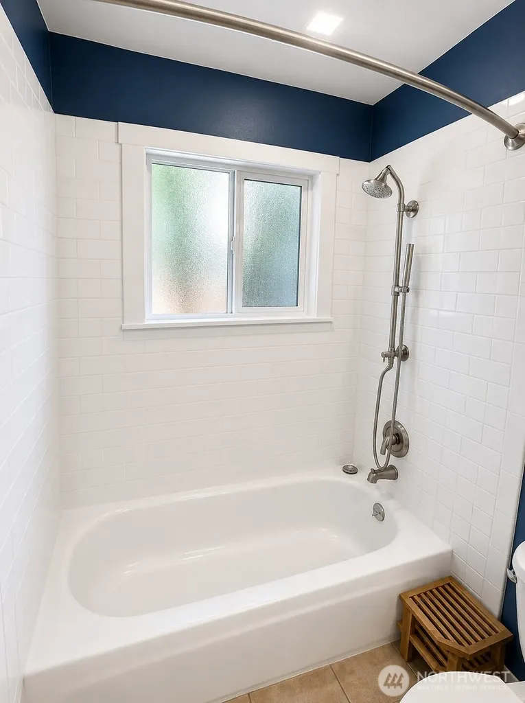 2111 E John Street Seattle WA 98112