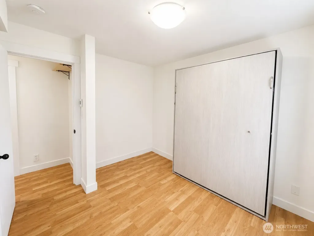 2111 E John Street Seattle WA 98112