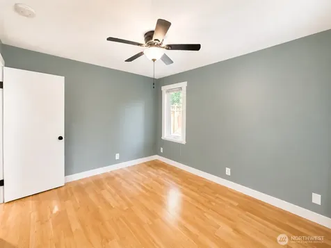 2111 E John Street Seattle WA 98112