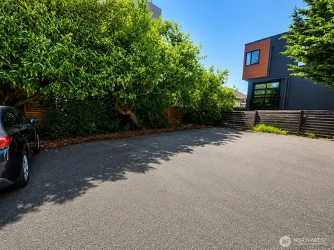 2111 E John Street Seattle WA 98112