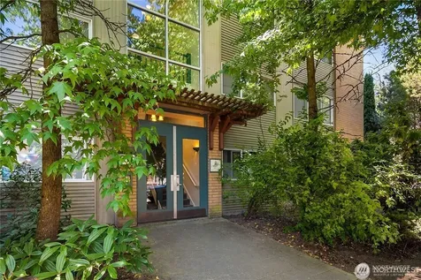 2111 E John Street Seattle WA 98112
