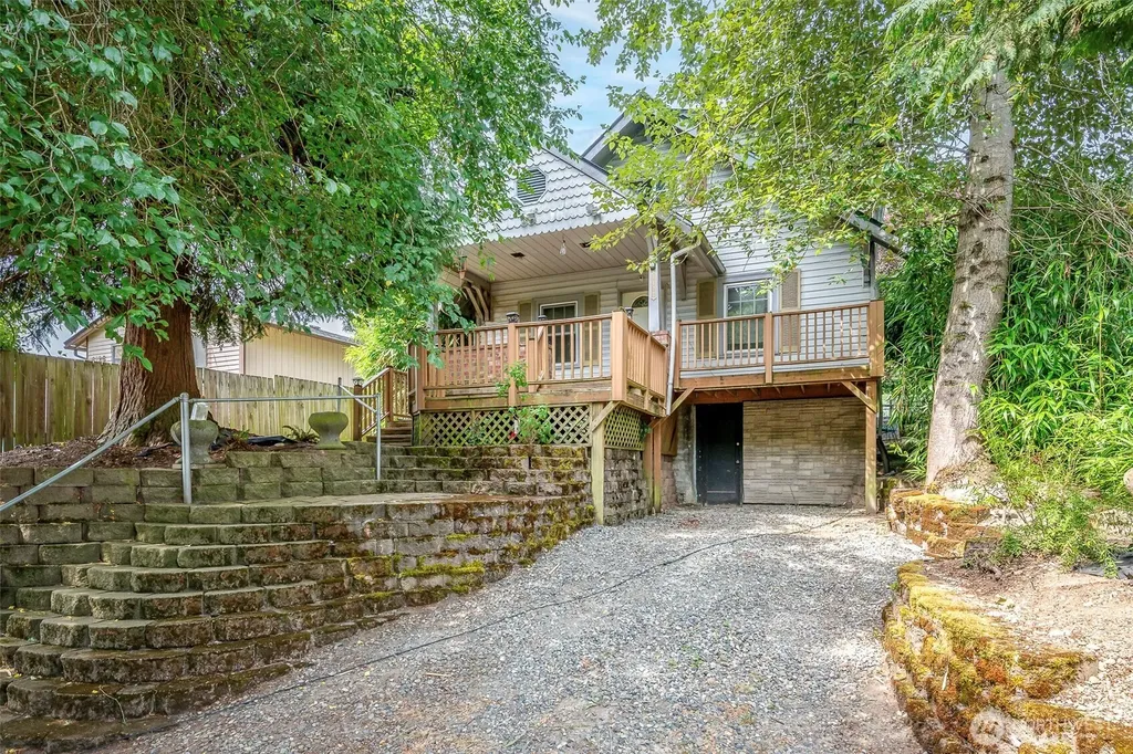 6122 Fawcett Avenue Tacoma WA 98408