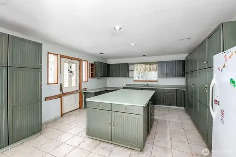 6122 Fawcett Avenue Tacoma WA 98408