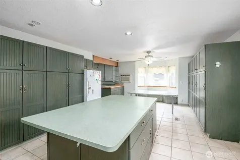 6122 Fawcett Avenue Tacoma WA 98408