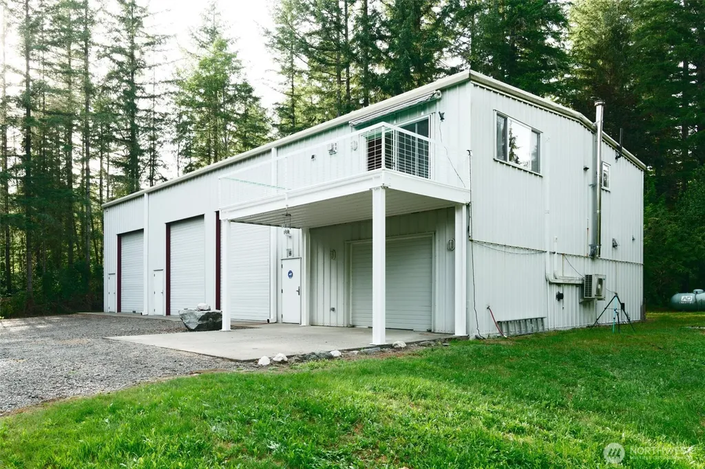 19905 State Route 530 NE Arlington WA 98223