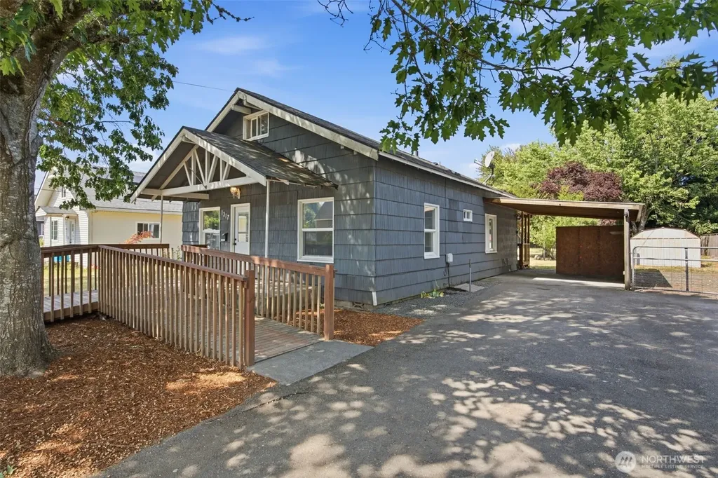 1317 Logan Street Centralia WA 98531