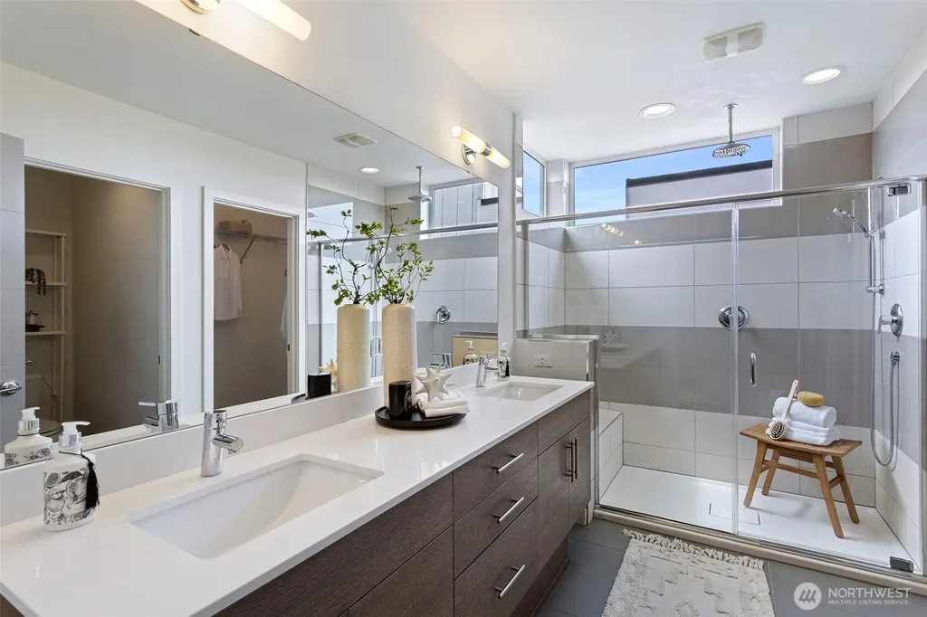 3029 Beacon Avenue S Seattle WA 98144