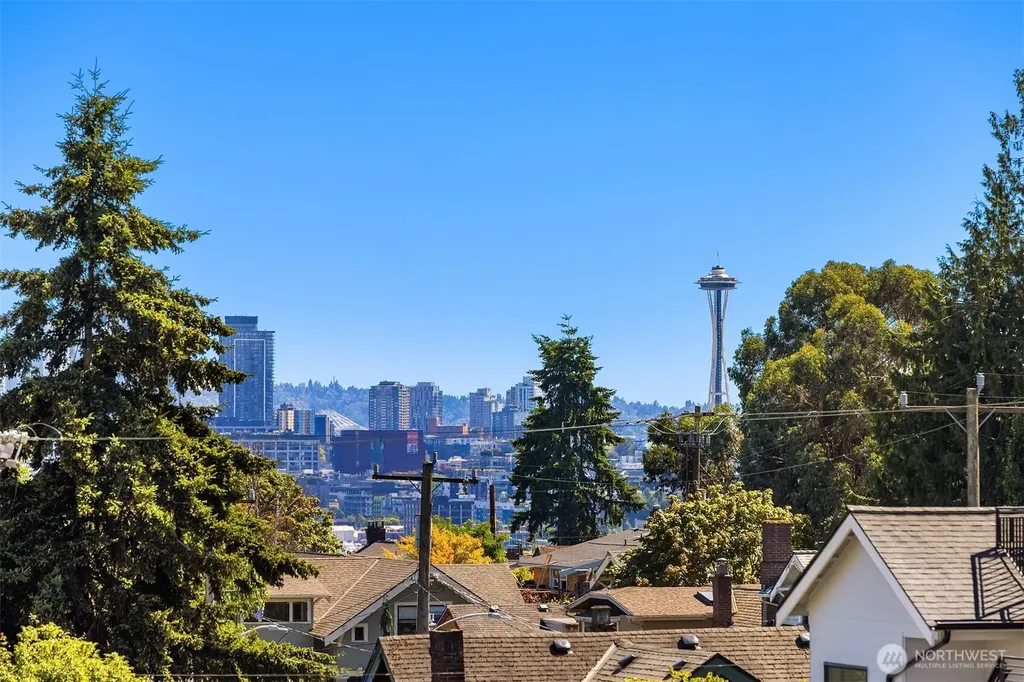 4415 2nd Avenue NE Seattle WA 98105