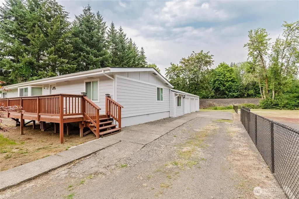 1300 SW Mayer Avenue Winlock WA 98596