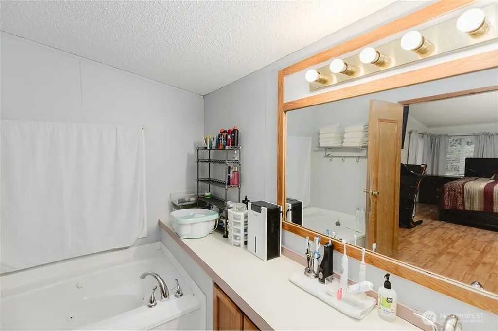 1300 SW Mayer Avenue Winlock WA 98596