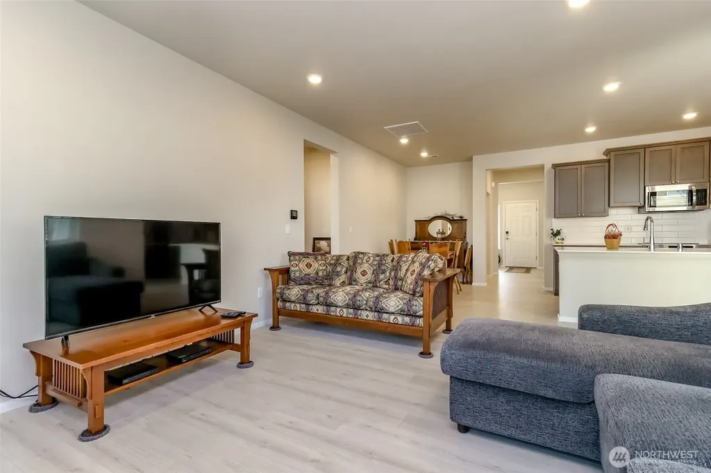 19910 138th Avenue E Graham WA 98338