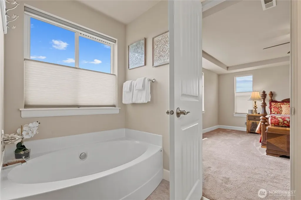 30180 60th Avenue S Auburn WA 98001