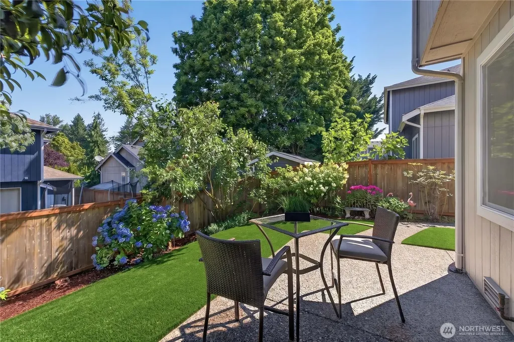 23610 SE 267th Place Maple Valley WA 98038
