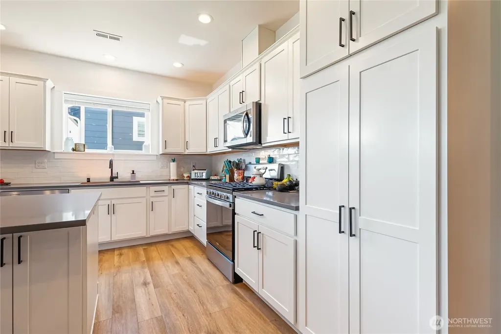 1110 Night Hawk Way Everson WA 98247