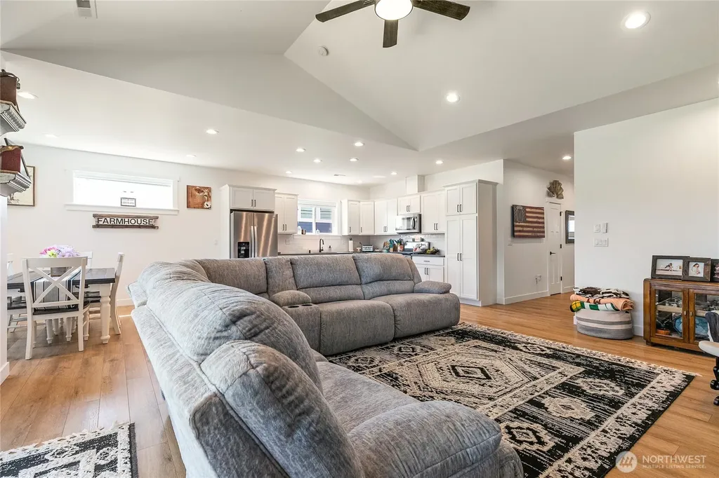 1110 Night Hawk Way Everson WA 98247