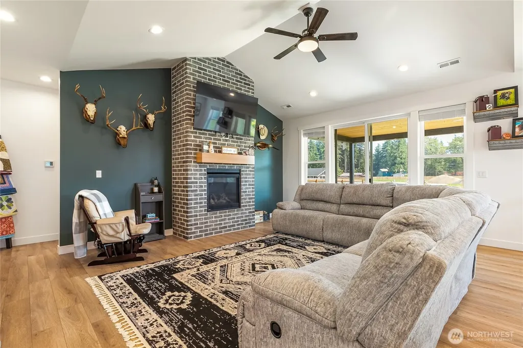 1110 Night Hawk Way Everson WA 98247